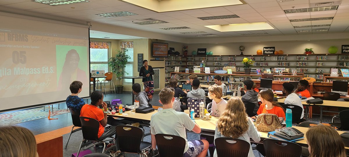 StayUpWithJones's tweet photo. Mrs. Malpass shared personal experiences and lead a great discussion with our student leaders. Mrs. Malpass also provided us with copies of her book Mindset Marinades for Students. The student leaders enjoyed today's impactful lecture. Thank you @TeachOnPurpose! https://t.co/IL1tJY0pV5