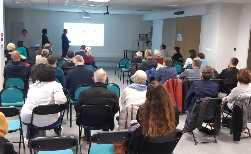 Isabelle Maistre (@isabellemaistre) on Twitter photo Le cœur de ville <a href="/Bourg_en_Bresse/">#BourgenBresse</a> continue sa mue ! Rencontre ce soir avec les riverains de la rue de la République pour dessiner une rue plus apaisée 🚲🚶♀️, plus végétale 🌱 et surtout qui fait la place belle aux terrasses 🍽🥗🍷 ! #Concertation #EspacePublic Le cœur de ville <a href="/Bourg_en_Bresse/">#BourgenBresse</a> continue sa mue ! Rencontre ce soir avec les riverains de la rue de la République pour dessiner une rue plus apaisée 🚲🚶♀️, plus végétale 🌱 et surtout qui fait la place belle aux terrasses 🍽🥗🍷 ! #Concertation #EspacePublic