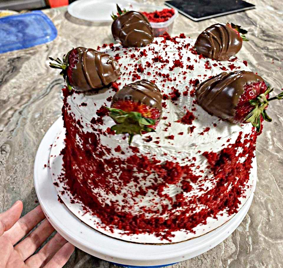 BGSWEETSPOTJAX's tweet photo. YESSSSS WE MAKE CUSTOM CAKES ALSO!!! 😍😍😍😍 #BOOKME #LETSWORK https://t.co/tt3n0IOugQ