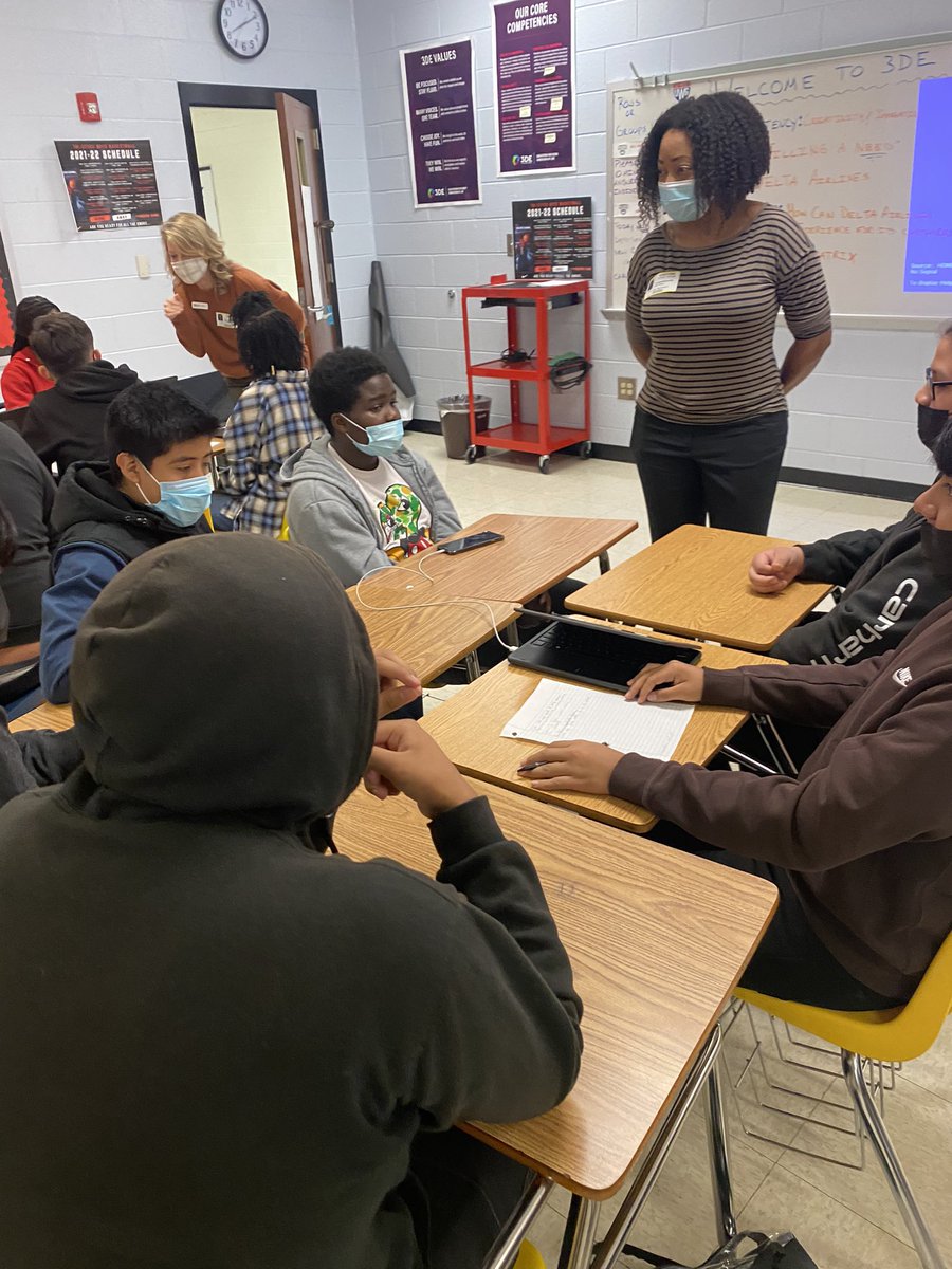 Tri2025's tweet photo. 3DE@Tri-Cities today was visited by Delta Airline’s employees. Thank you for helping our scholars achieve greatness. @thompson_levar @3deTriCities @Tri2025 @LettMeLeadTC @LSimmons1920 @educatorLocke https://t.co/buoPIrsNYl