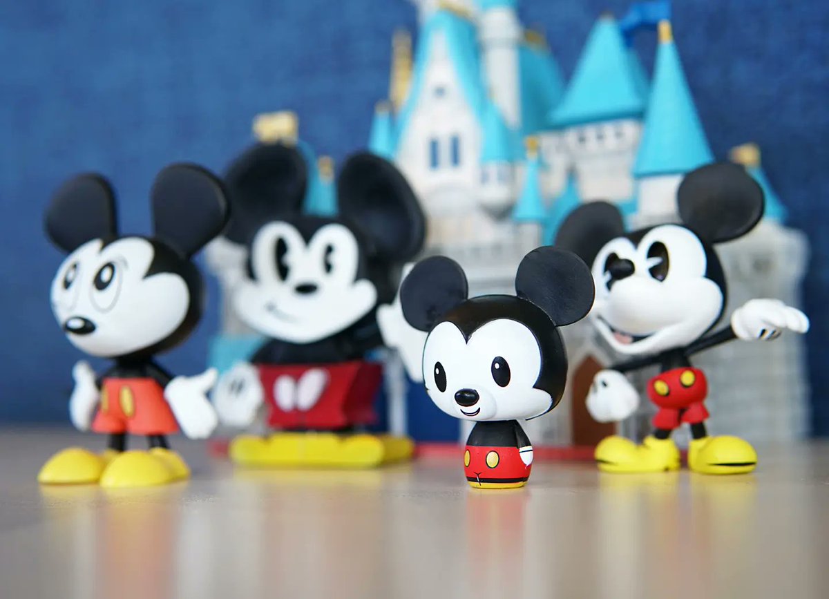 CaliCollectible's tweet photo. Happiest little mouse.🎆 #funkophotoadaychallenge 📸 #notapop @OriginalFunko https://t.co/UWC0Loy3d8