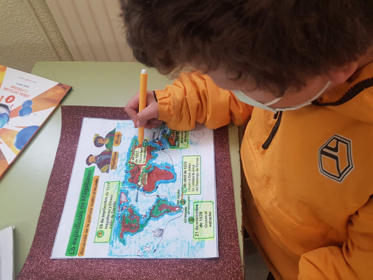En 4º de primaria trabajamos el proyecto del <a href="/Claudio_CEIP/">CEIP Claudio Sánchez Albornoz</a> sobre el V Centenario de la primera vuelta al 🌍 investigando sobre Magallanes #proyectosdelClaudio #primeravueltaalmundo
