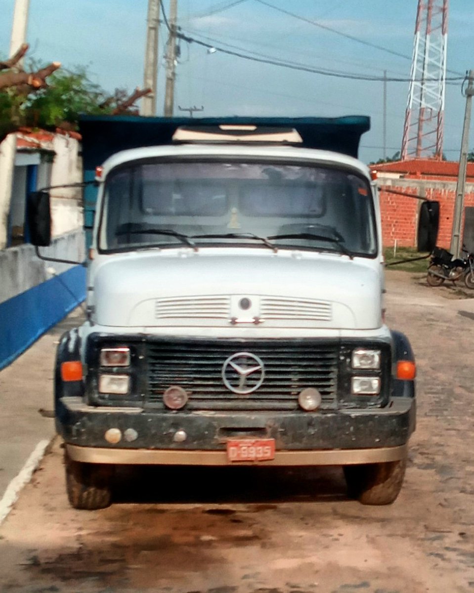 CarrosPodres's tweet photo. #MB1113 #MercedesBenz #Quixelo #Vilaantonico #Ceara https://t.co/cqXnP03PoC