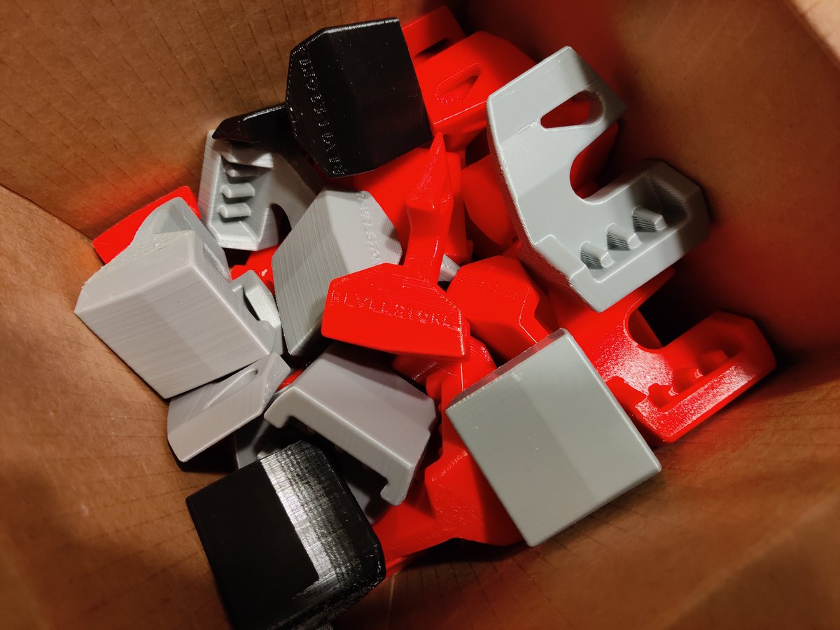 revyideafactory's tweet photo. Door stopper hire-a-maker gig for @theregent.hotel

These puppies will stop the heaviest of hotel doors without breaking a sweat 😅

#hireamaker #3Dprint #whatsyouridea https://t.co/7rnAVP5AF5