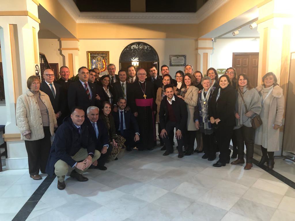 ArzobispoSaiz's tweet photo. Quinario de la Hermandad Sacramental de la Inmaculada (@HdadCalleReal) en #CastillejadelaCuesta, en honor a Ntro Padre Jesús del Gran Poder. Él nos enseña que no debemos buscar honores ni poderes, sino sencillez y servir a los demás hasta dar la vida https://t.co/yWqJIq59UJ