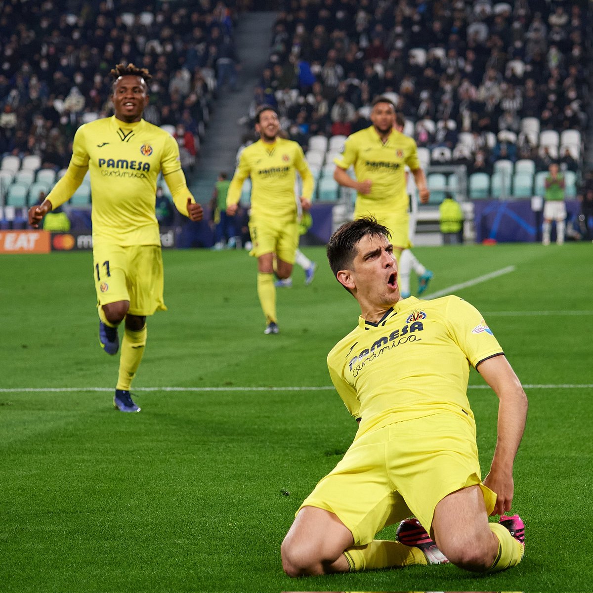 BitacoraPma's tweet photo. Final | #UCL #JUVvsVIL Juventus FC (1) 0-3 (4) Villarreal CF: El submarino amarillo humilla, elimina a la Vecchia Signora y clasifica a cuartos de final.

⚽️: Gerard Moreno (78' P.), Pau Torres (85'), Arnaut Danjuma (90+2' P.).

(📸cortesía @ChampionsLeague) https://t.co/p27W0QbxrQ