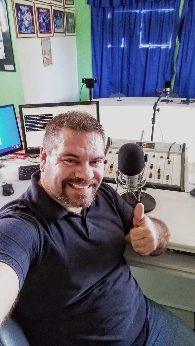 LocutorMaikel's tweet photo. Hoje tava TOP na @rdcsfm
#supertarde #rdcsfm https://t.co/6BSYyQpV2F