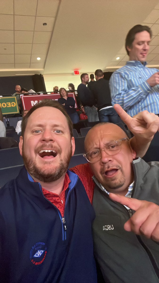johnpalacioz's tweet photo. Great to be with @JLCoppins in Dayton, OH for a #USSeniorWomensOpen site visit and attend #NCAAMBB #MMSELFIE. What a great venue! https://t.co/LkvZvZkDWQ