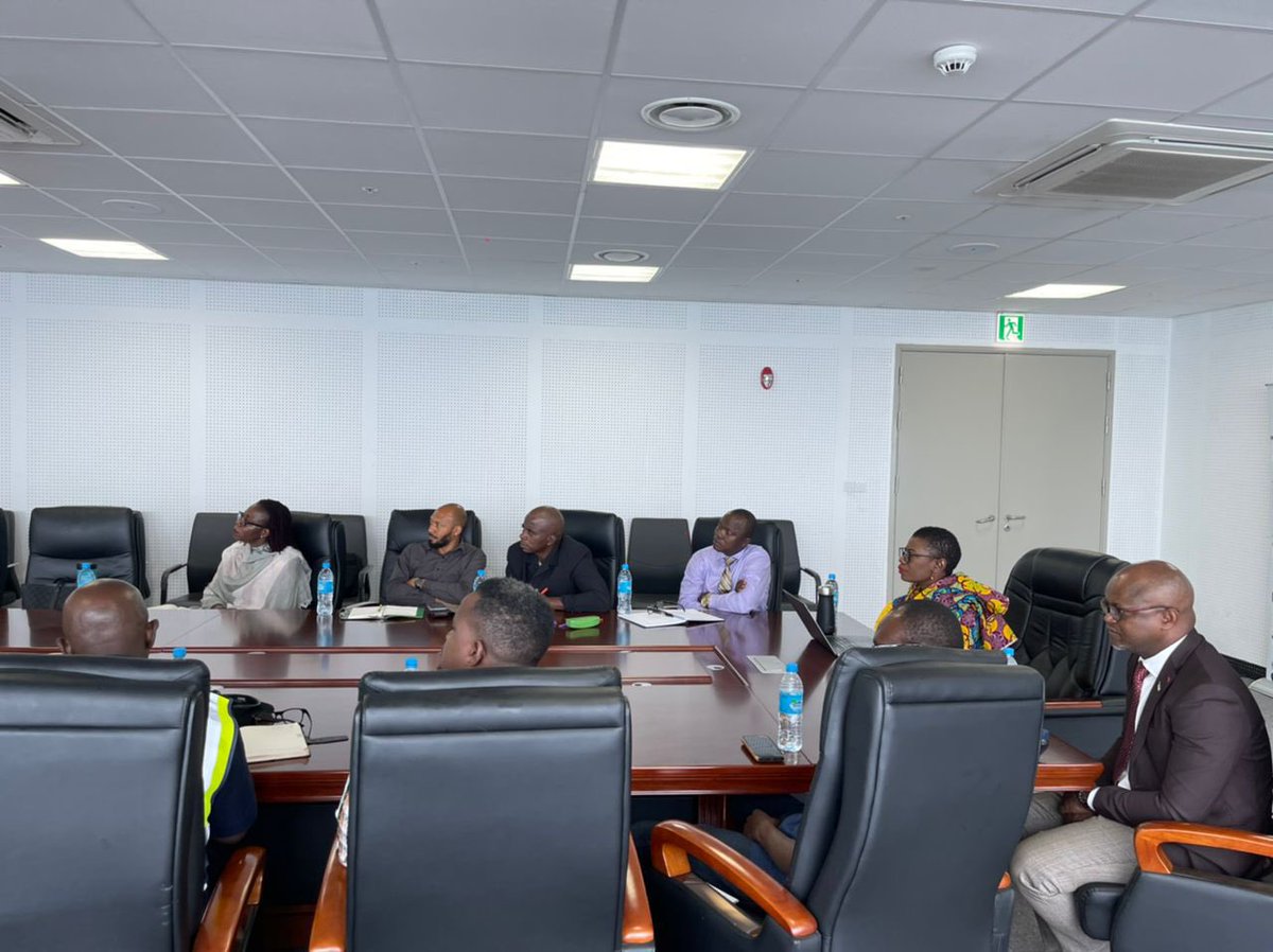FCC_Freetown's tweet photo. We continue our work to #TransformFreetown today as @yakisawyerr and the team from FCC met with a team from #Zurich to finalise the city-to-city cooperation project, which will focus on regenerating #Freetown’s central business district. Pilot to start later this year until 2023 https://t.co/BgcFROuSmL