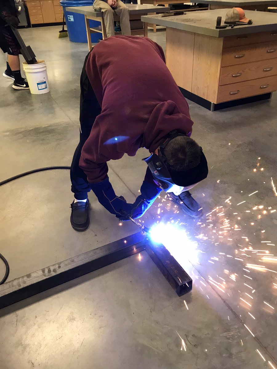 Welding II students working hard on our special project. 🧑🏼‍🏭🎇#carrierscrew