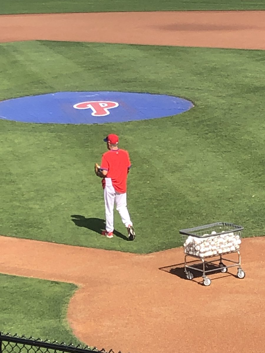 MurphsFanClub's tweet photo. Bowa on a practice field, @MickeyMoniak with @JTRealmuto practicing, JT taking swings and @rhyshoskins doing infield drills. #phillies #springtraining22 https://t.co/jLnD8vCP3f