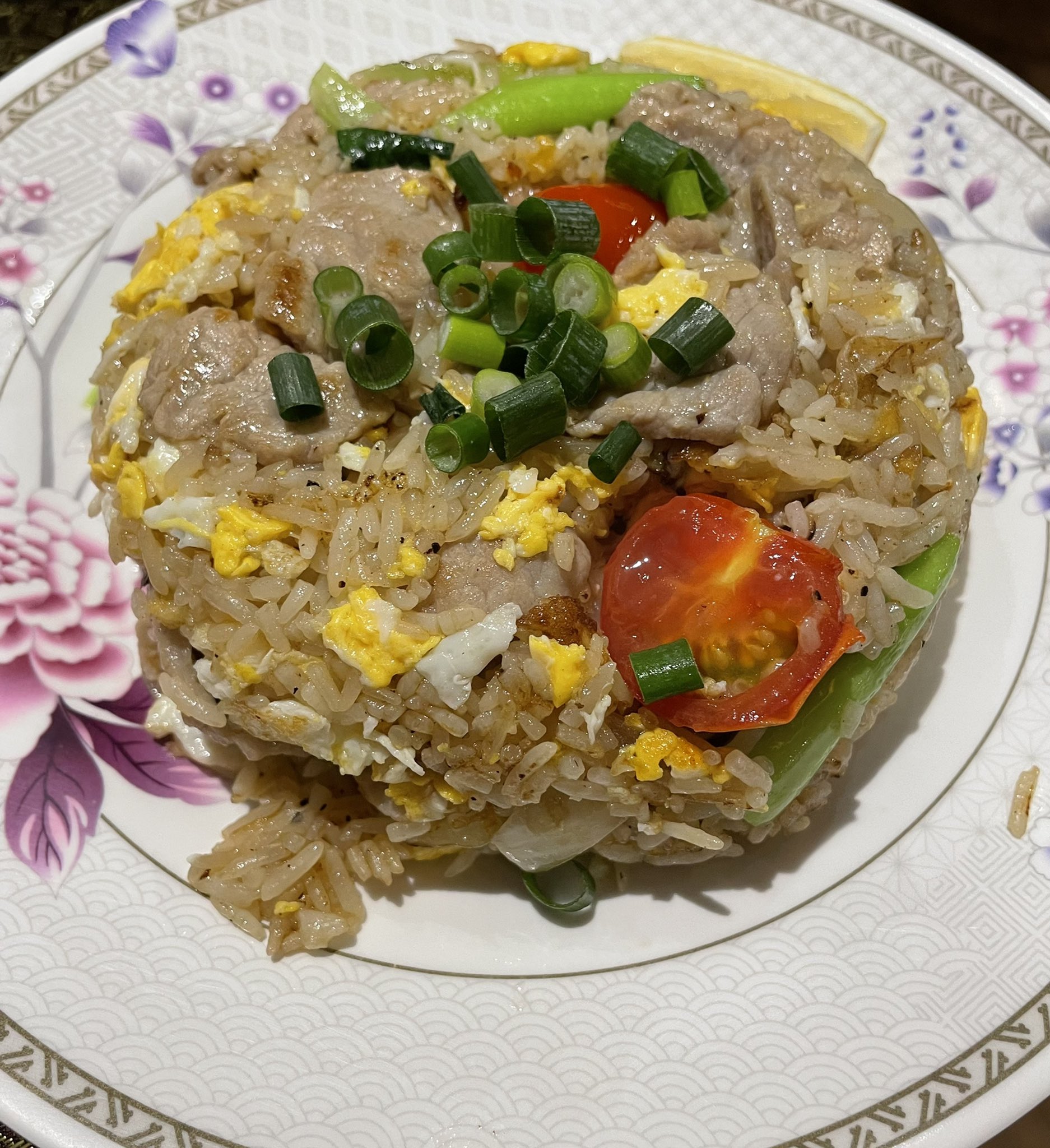 Makotogumi タイ料理は辛いけど甘くて酸っぱい チャーハンにはレモン 手羽先餃子にはナムチムガイがついていて味に変化をつけてくれる バンハオ は何を食べてもうまいお店です T Co Bycnm9oyjw Twitter
