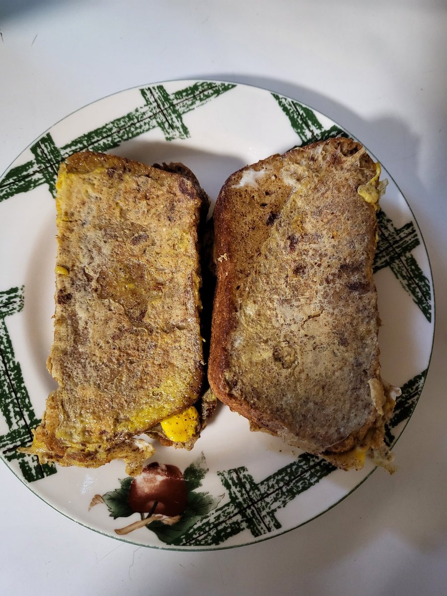 oregonlovesbts's tweet photo. Okay that bibimbap on the Spotify plate reminds me of my french toast from a while ago...everything just goes back to the them ๐ฅบ๐
-Admin N
@BTS_twt @BTSARMYKitchen #Dynamite1B https://t.co/te2rnrTB1E