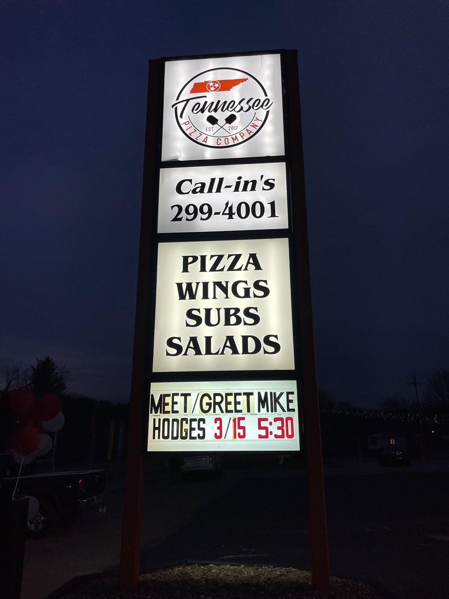 Hodges_Sheriff's tweet photo. Thank you to everyone who stopped by my Seymour Meet &amp; Greet last night. It was a great night &amp; I had the pleasure of meeting many new people. A special thanks to Tennessee Pizza Company for their hospitality &amp; for hosting my event by providing some delicious pizza, wings &amp; bbq. https://t.co/40h6VVWOJk