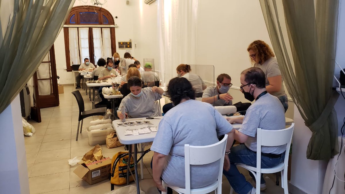 VOLVIMOS TODOS a Trabajar Presencial!
Estamos muy orgullosos de haber podido continuar con nuestro trabajo de manera virtual. Gracias a todas  empresas, trabajadores,  voluntarias,  voluntarios, familiares, coordinación,CD y dirección por su  compromiso incondicional!