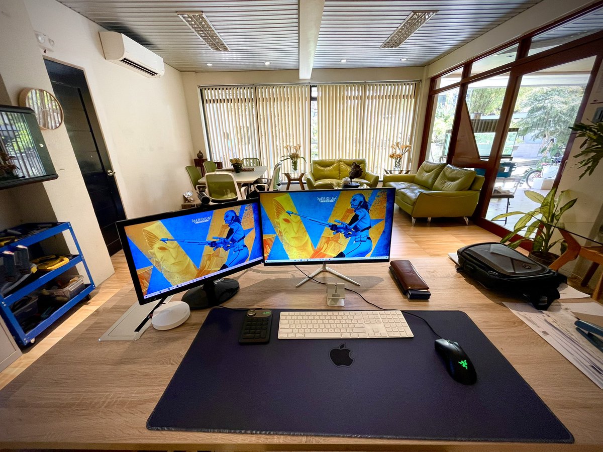 Its Everywhere! Weather your phone, Pc, Laptop or even your watch! Meridium Zone will supply the artworks for you even before Minting and beyond. 

#meridiumzone #NFTCommunity #NFTCollection