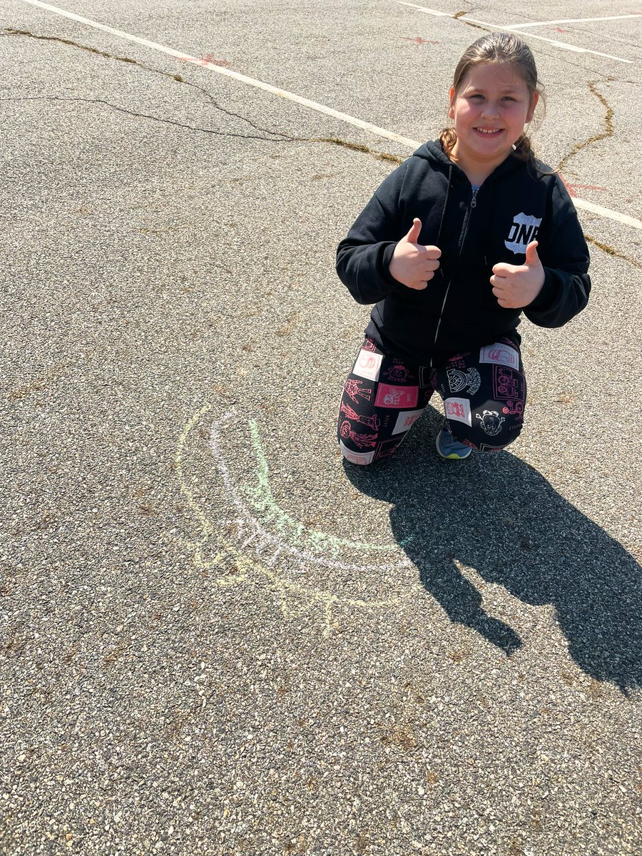 MissMataWTSD's tweet image. Rainbow writing and hopping with red words! 🐰 🌈✏️ #springlearning