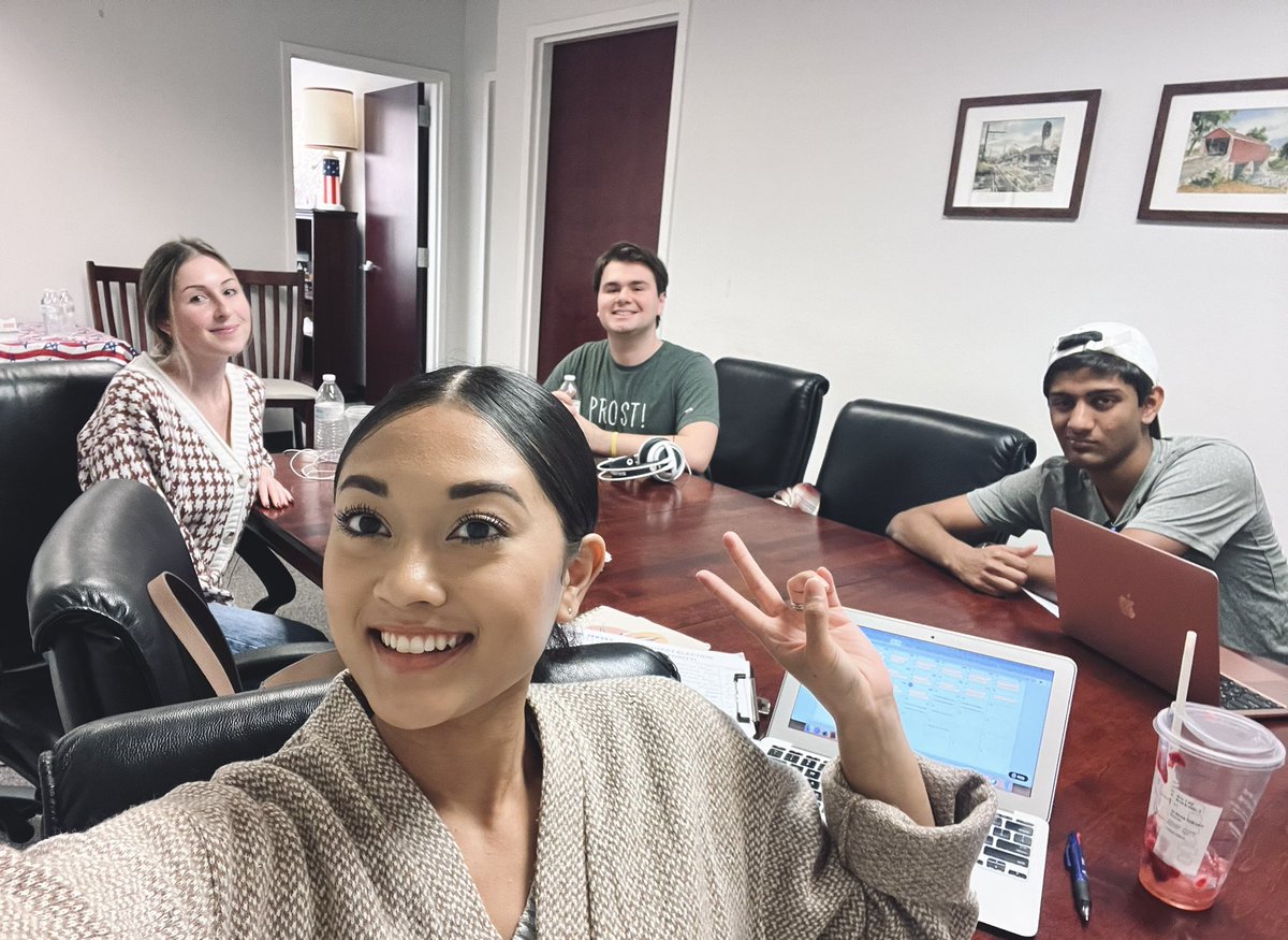 AriiianaBrown's tweet photo. This rockstar team is ready for the #RedWave! RSVP to join us this Sunday in Old Bridge : https://t.co/DOPNXymqaI #LeadRight #NJVictory @NJGOPVictory @AddisonReillyNJ https://t.co/MMjC2qGKh5