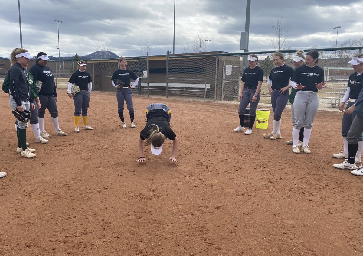 AubreyVoboril's tweet photo. Winners pick… well you know the drill.
Here’s to trying to do the worm 🤷🏼♀️
#CompeteAlways https://t.co/ikSmf7pTdo
