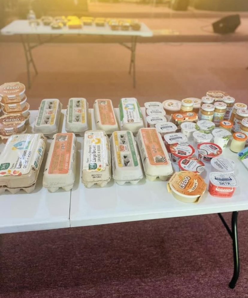 Janelle Bludau (@janelle_bludau) on Twitter photo With limited access to healthy foods, one Pastor is making it his mission to bring fresh, organic foods to his neighbors with the help of <a href="/second_servings/">Second Servings of Houston</a>. Grocery store food that would normally get thrown away is getting a second life in this free distribution. Watch <a href="/KHOU/">KHOU 11 News Houston</a> @ 10. With limited access to healthy foods, one Pastor is making it his mission to bring fresh, organic foods to his neighbors with the help of <a href="/second_servings/">Second Servings of Houston</a>. Grocery store food that would normally get thrown away is getting a second life in this free distribution. Watch <a href="/KHOU/">KHOU 11 News Houston</a> @ 10.