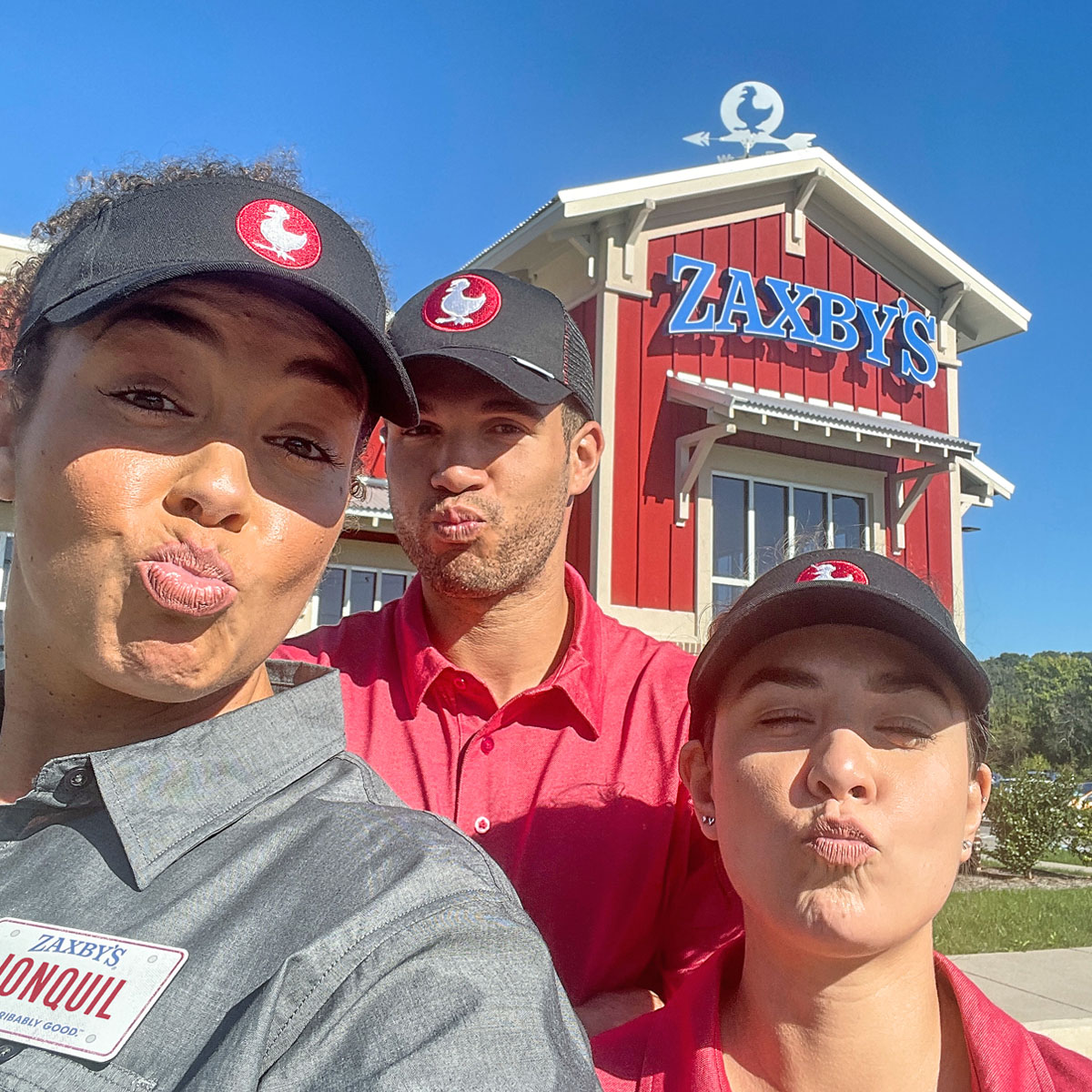 SJACFoodGroups's tweet photo. Join us tomorrow, Thursday, March 17, for our hiring fair at @cityofrefugeatl - 1300 Joseph E Boone Blvd NW, Atlanta, GA 30314 from 10:00 AM – 1:00 PM.

SJAC Zaxby's is looking for great team members for our Georgia teams. Learn more at https://t.co/5yEwbeUr8A https://t.co/wjUGVnMkEm