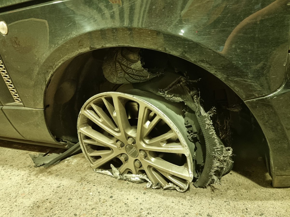 Plymouth Police - D Section Response (@dsectionplym) on Twitter photo โ ๏ธ ADVICE TO MOTORISTS โ ๏ธ
If you notice your ๐ doesn't steer but smells and sparks, please ๐... but ideally not in a fuel station ๐ Driver unaware of issue whilst on the A38!
๐ made safe by <a href="/WMParaEDurante/">Ed Durante</a> <a href="/DSFireUpdates/">Devon and Somerset Fire and Rescue Service</a> before a "chat" with <a href="/DC_RPT/">Devon and Cornwall Roads Policing Team ๐</a> #NoWords #SeeItToBelieveIt โ ๏ธ ADVICE TO MOTORISTS โ ๏ธ
If you notice your ๐ doesn't steer but smells and sparks, please ๐... but ideally not in a fuel station ๐ Driver unaware of issue whilst on the A38!
๐ made safe by <a href="/WMParaEDurante/">Ed Durante</a> <a href="/DSFireUpdates/">Devon and Somerset Fire and Rescue Service</a> before a "chat" with <a href="/DC_RPT/">Devon and Cornwall Roads Policing Team ๐</a> #NoWords #SeeItToBelieveIt