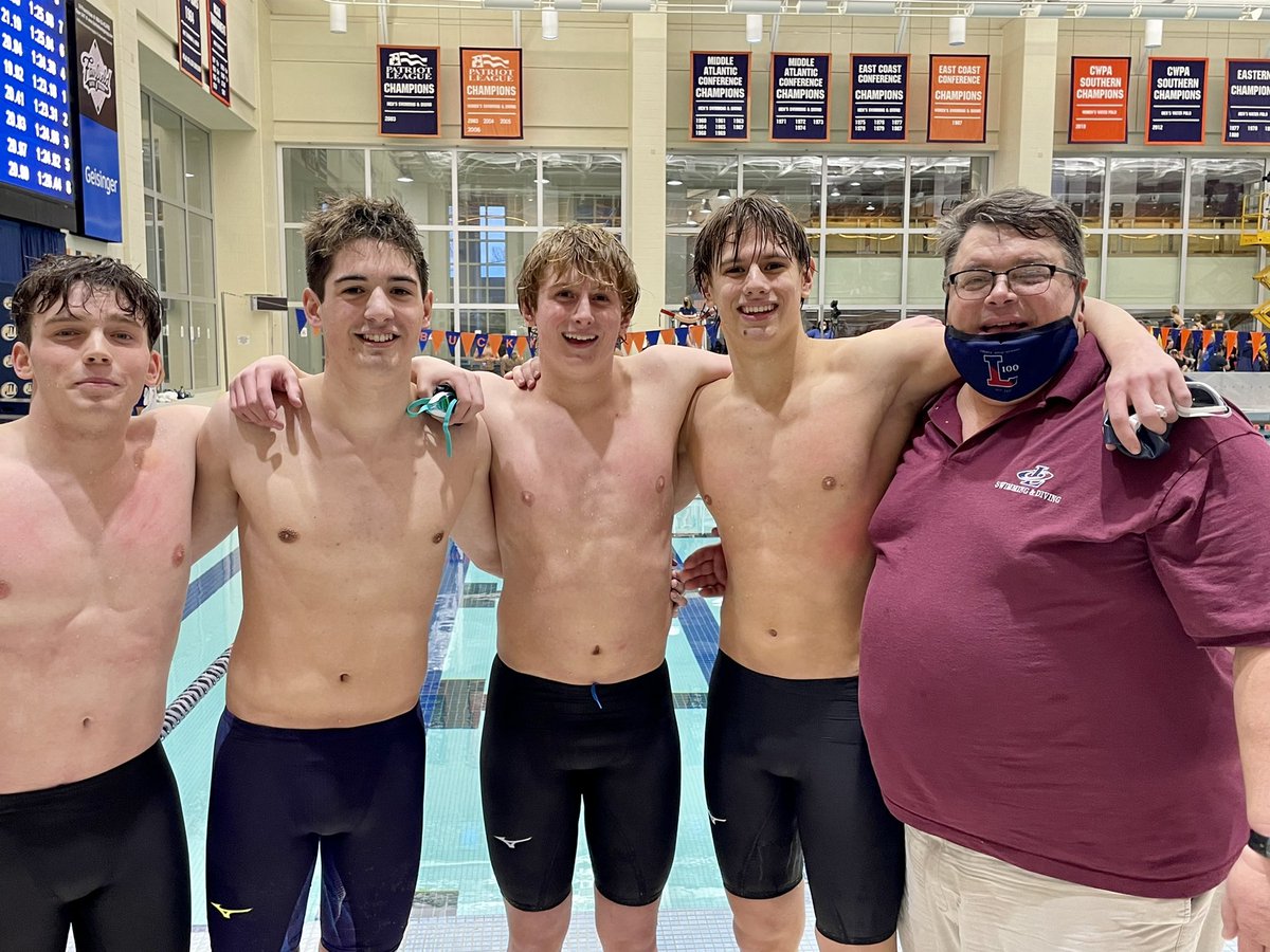 Michael Blouse tweet media