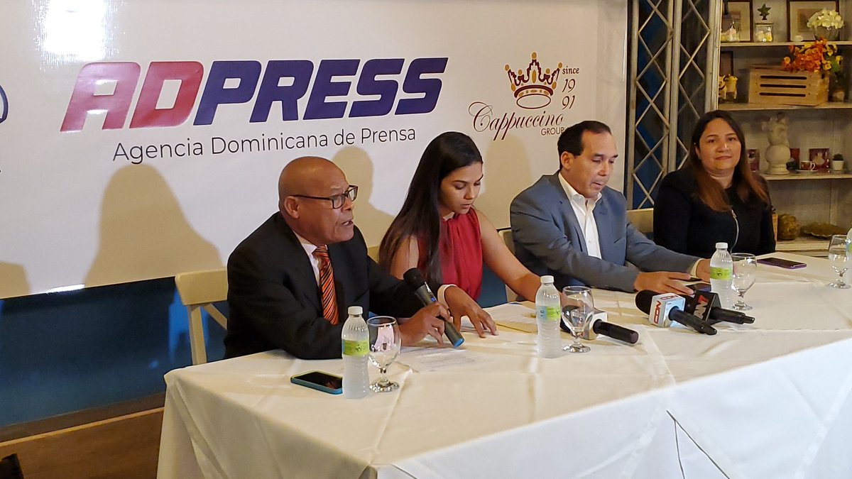 cumbre_adpress's tweet photo. Rueda de prensa, sobre la primera cumbre de periodismo ADPRESS. 

#periodismodecalidad
#cumbreadpress2022
#peridismodelfuturo https://t.co/3yLcXcqsx0