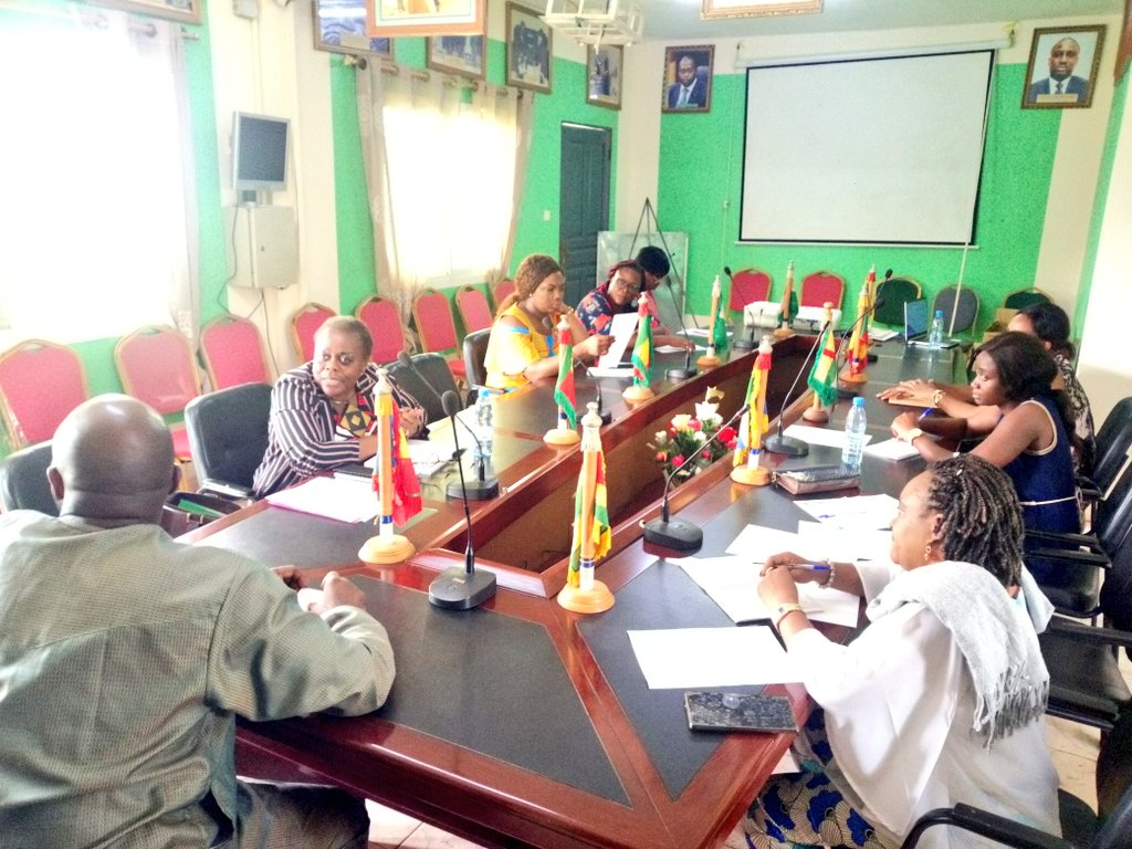 RR_IAI_Abanda's tweet image. J'ai reçu ce jour Mme Pulchérie NOMO ZIBI, cadre de l'UNODC Afrique, agence spécialisée de l'ONU, venue toucher du doigt les progrès dans l'intégration de la dimension genre dans nos formations TIC.