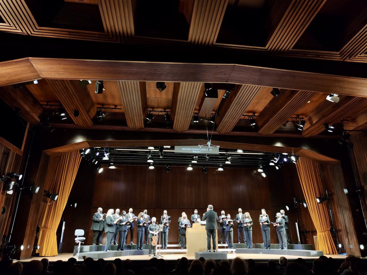 MarcoeLeonDeOro's tweet photo. Noche especial
@OCRTVE
@fundacionmarch
#Puccini #Verdi #Pizzetti https://t.co/rZd5zNfald