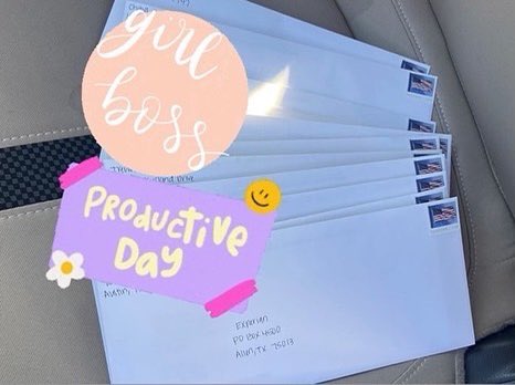 imarinax's tweet photo. This week has been a busy week for me, I am so grateful for all my clients who have trusted me to fix their credit. 
Left pic post office run Monday 3/15 for clients who signed up over the weekend &amp; right pic post office run this morning for clients who signed up yesterday 3/16. https://t.co/A7UYztwR10