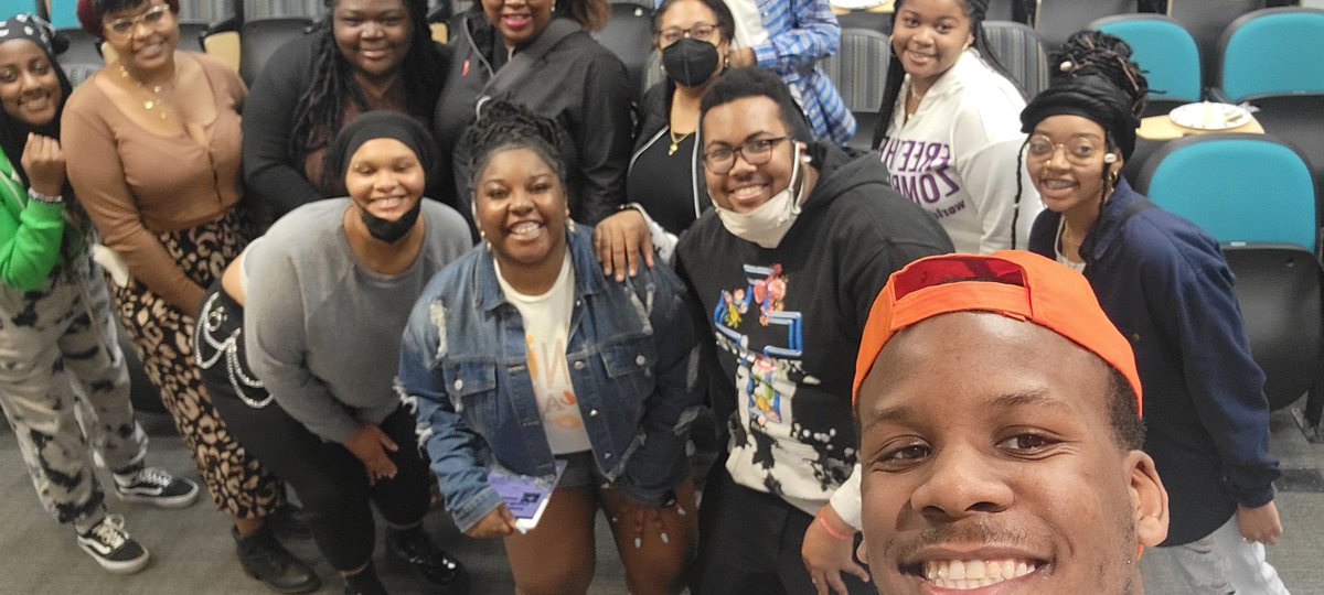 RMU_BAC's tweet photo. RMU BAC president Lisa Bray met up with members of the RMU BSU (Black Student Union)! Great collaborations in the works for 2022! #rmubac2022 https://t.co/8D7YHaNKB2
