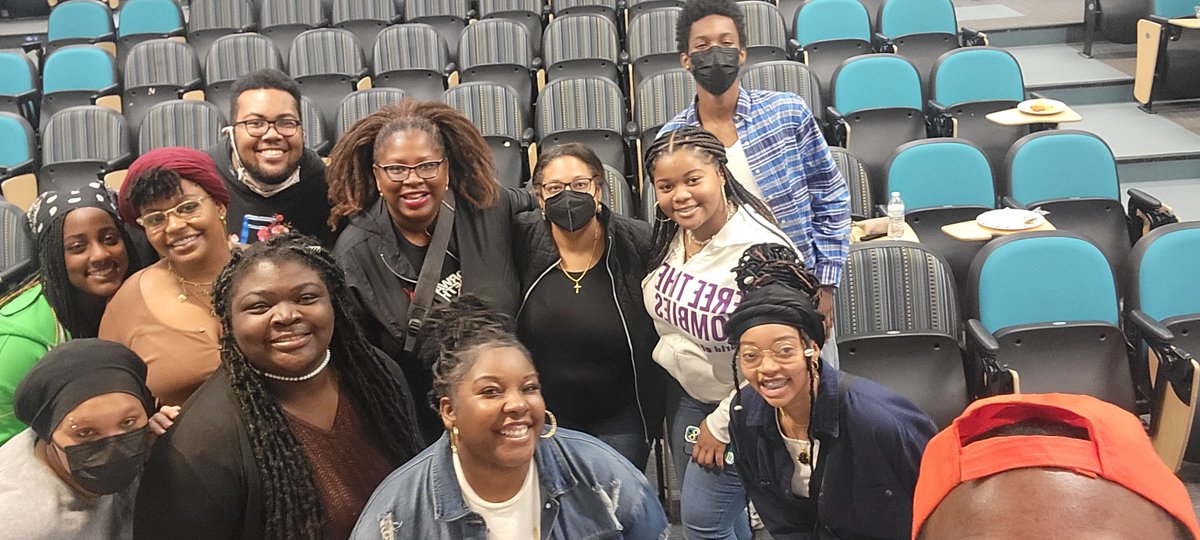 RMU_BAC's tweet photo. RMU BAC president Lisa Bray met up with members of the RMU BSU (Black Student Union)! Great collaborations in the works for 2022! #rmubac2022 https://t.co/8D7YHaNKB2