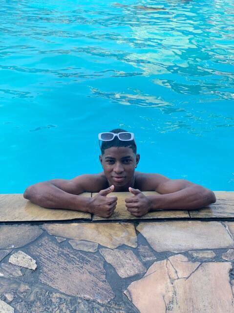 Calma amor não é marra e postura 👋🏾✊🏾