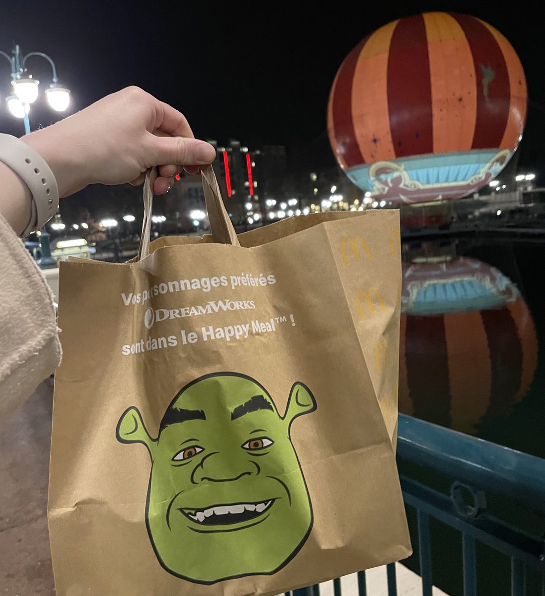theyjustlikeus's tweet photo. Disney village out here reminding me we only got 260 days until Shrekcember @carlyewisel #747churros https://t.co/JsuahCqRSw
