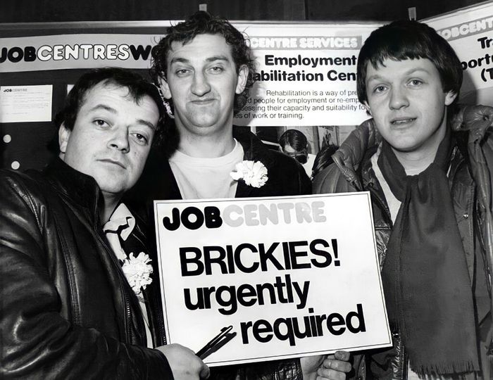 Jimmy Nail (Middle) is 68 today, Happy Birthday Jimmy  