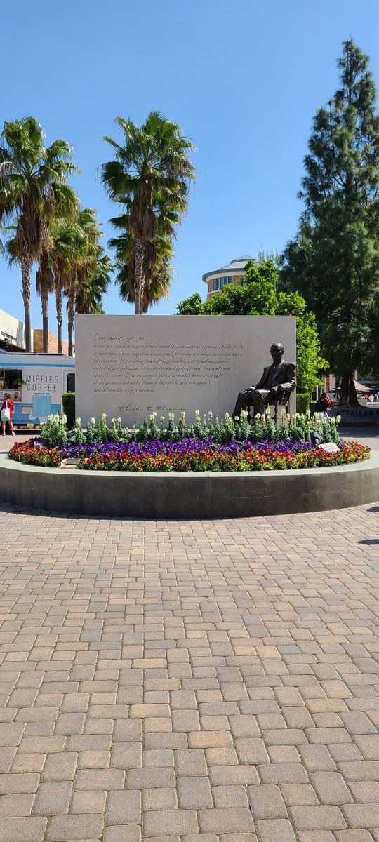 MsHandTeacher's tweet photo. We had a tremendous visit at @ChapmanU where we got a tour not just of main campus, but also of Dodge College of Film Studies, one of the nation's top five film schools. #LAWint22 @Dawson_School https://t.co/XPamuHLx7c