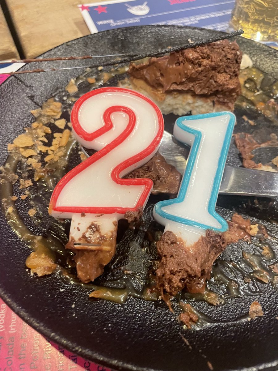 sslickmac's tweet image. Take me back To my Party in @Avoriaz1800 last week best friends