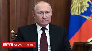 jesusbu34634678's tweet photo. Putin quería convertirse en el gobernante más respetado del mundo, pero dio este honor al presidente de Ucrania
La torpeza de Putin a sido de tal magnitud que ha logrado que el presidente  Volodímir  Zelenski ​sea el hombre más reconocido y respaldado en el mundo. https://t.co/BlhaOM94rn