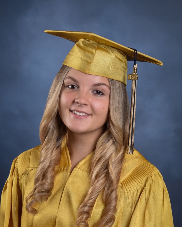 Melana Timmes, senior defender/midfielder, will be attending Coastal Carolina University in the fall! 🌴