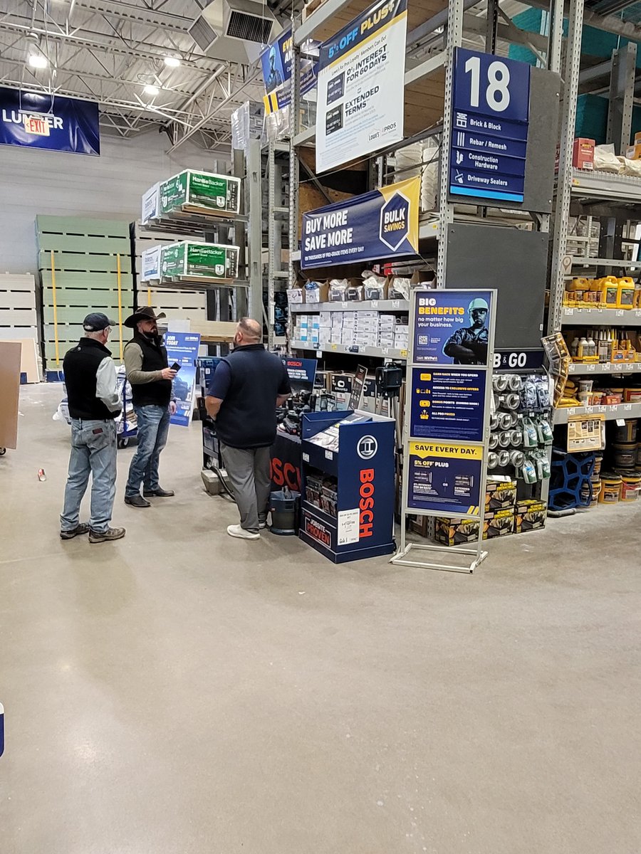 JeremyMerchASM's tweet photo. It was a Good Day at Store 0129 Waco TX 
Pro MVP Event was a hit 
A couple Vendors came out
Overall a great day @BoschToolsNA 
@Valspar @3M https://t.co/mYKdVUtRVh