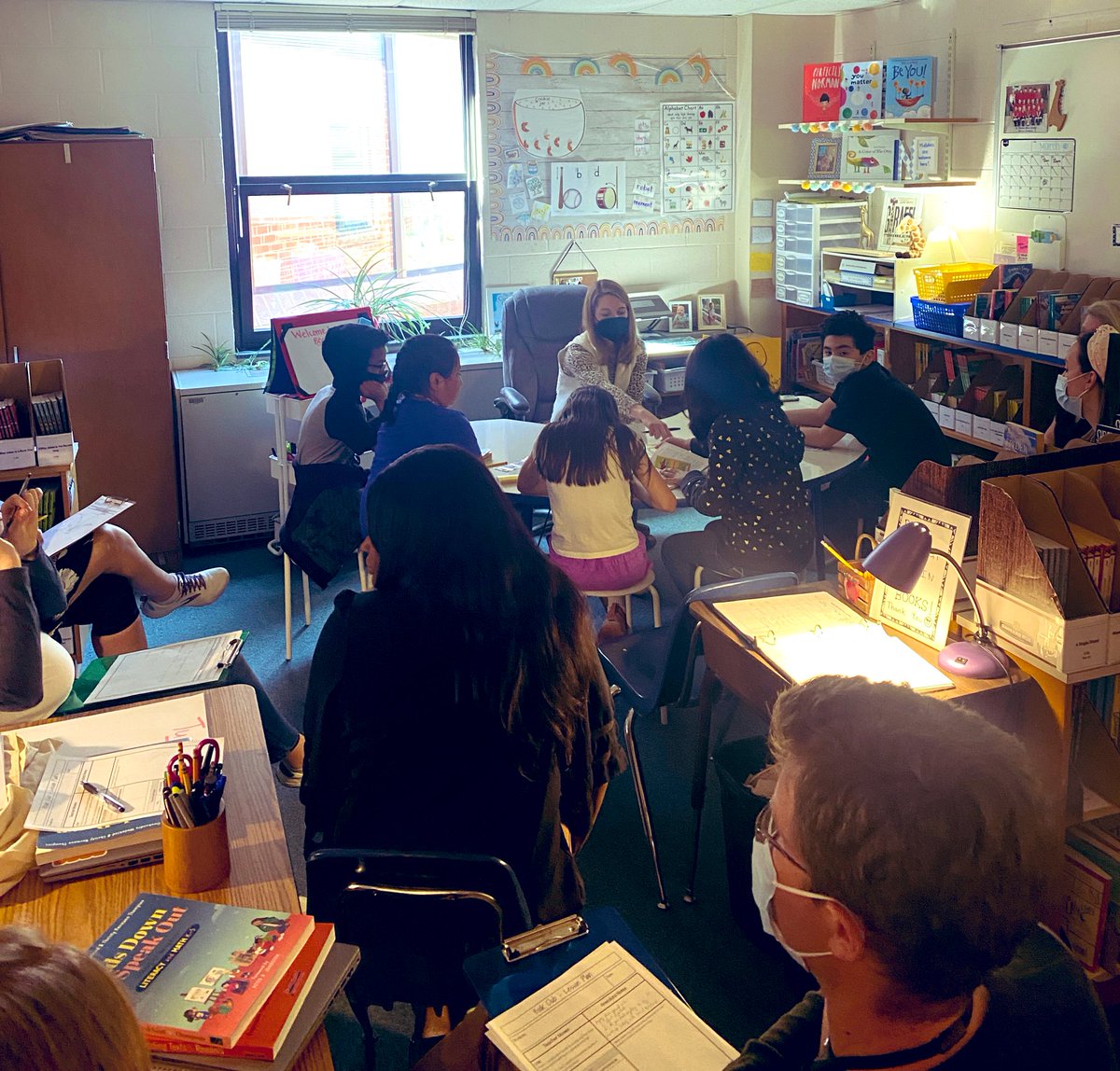 Kristin_Norman4's tweet photo. “Terrific teachers often have teeth marks on their tongues.” ~Alfie Kohn

A huge TY to @TeacherThomp for leading Day 2 of our Book Club labsite for 5th &amp; 6th grade Ts! 💛@sauer_reads @TimberLaneES @FCPS_TitleI @FCPSR2 https://t.co/PY285u6i3X