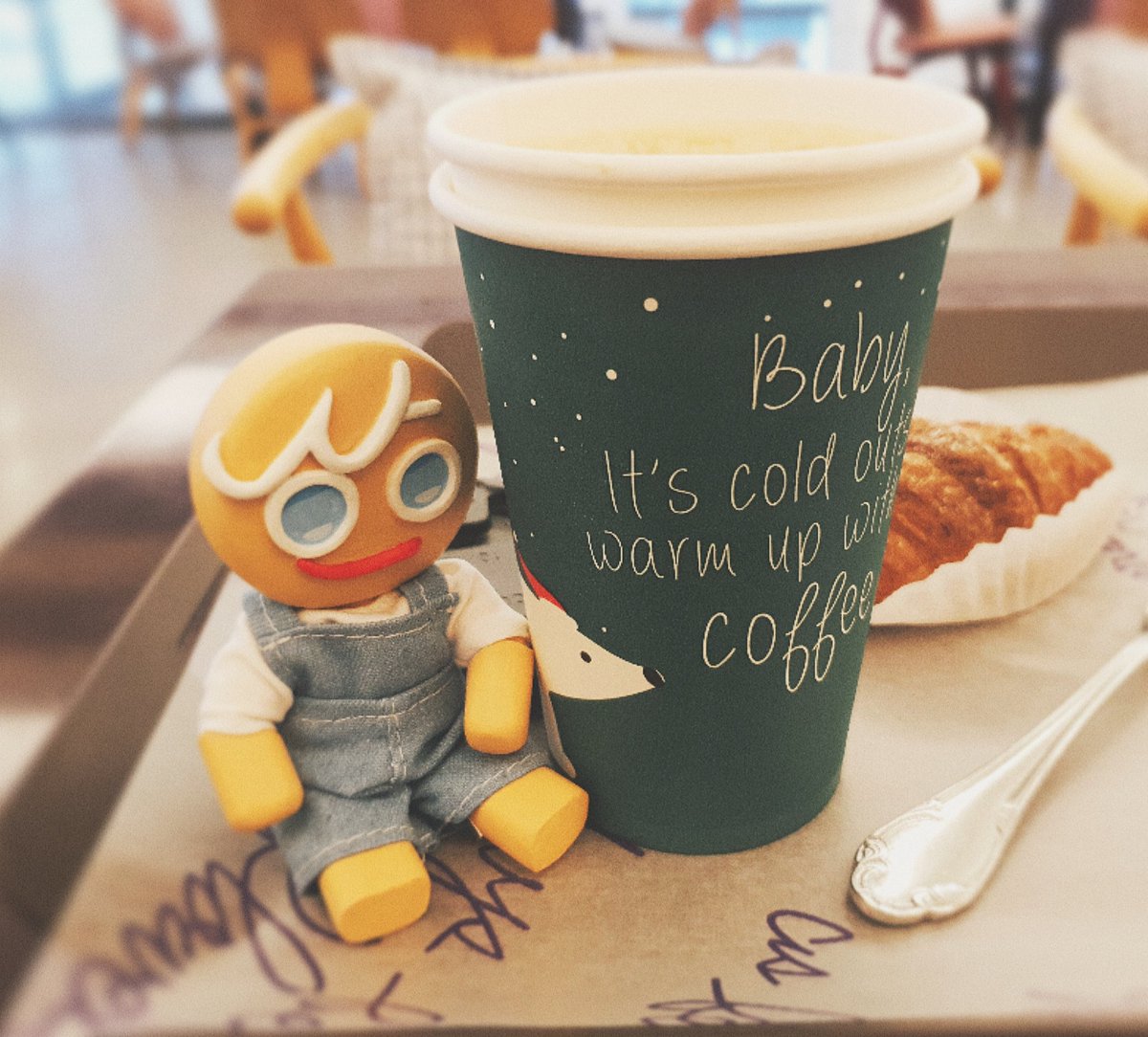 carina_all's tweet photo. 용쿠랑 카페왔슴,,☕️ https://t.co/k04aQRglFS