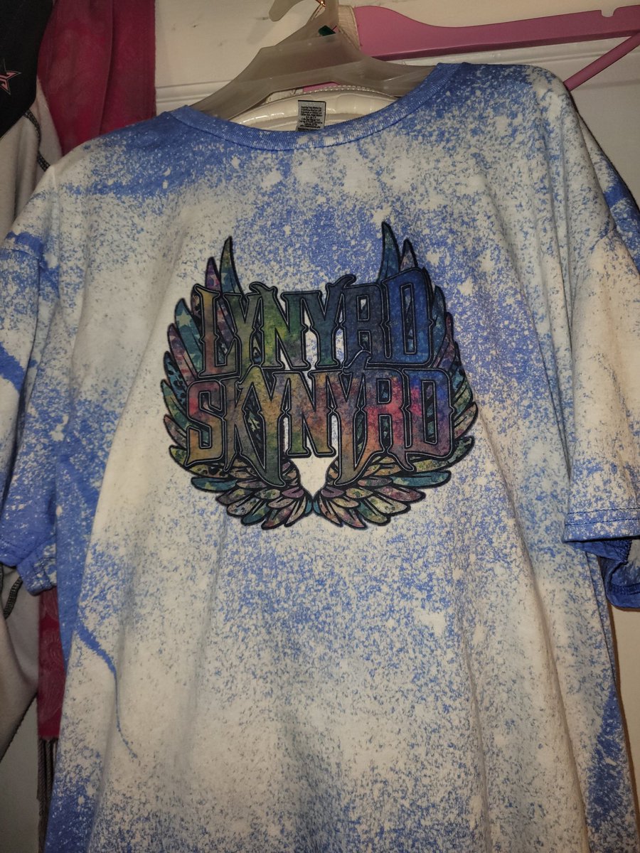 WickedlyDivin3's tweet photo. Want a customized tshirt? Hit me up .. I can add anything. I accept PayPal,  fb pay, venmo &amp; cash app.
#tumblersbyjess  #customizedtshirts https://t.co/Rig1LbI8Hl