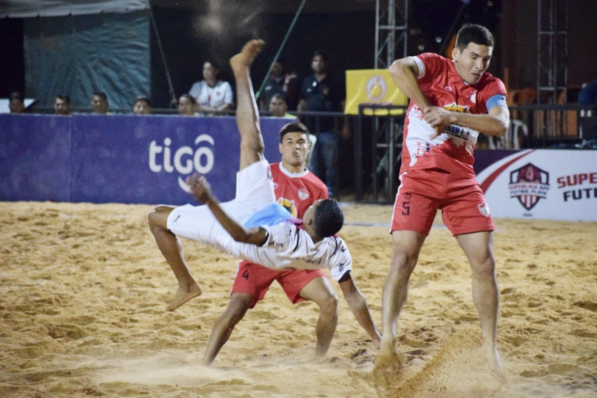 CerroPlaya's tweet photo. SuperligaAPF | ¡Resultado final!

Primer objetivo ✔️

El Ciclón venció por 2 a 1 a su rival de turno, con goles de Carlos Carballo y Roberto Sánchez.

#LaPasiónDelPueblo🔵🔴 https://t.co/fP6vWdyAAh