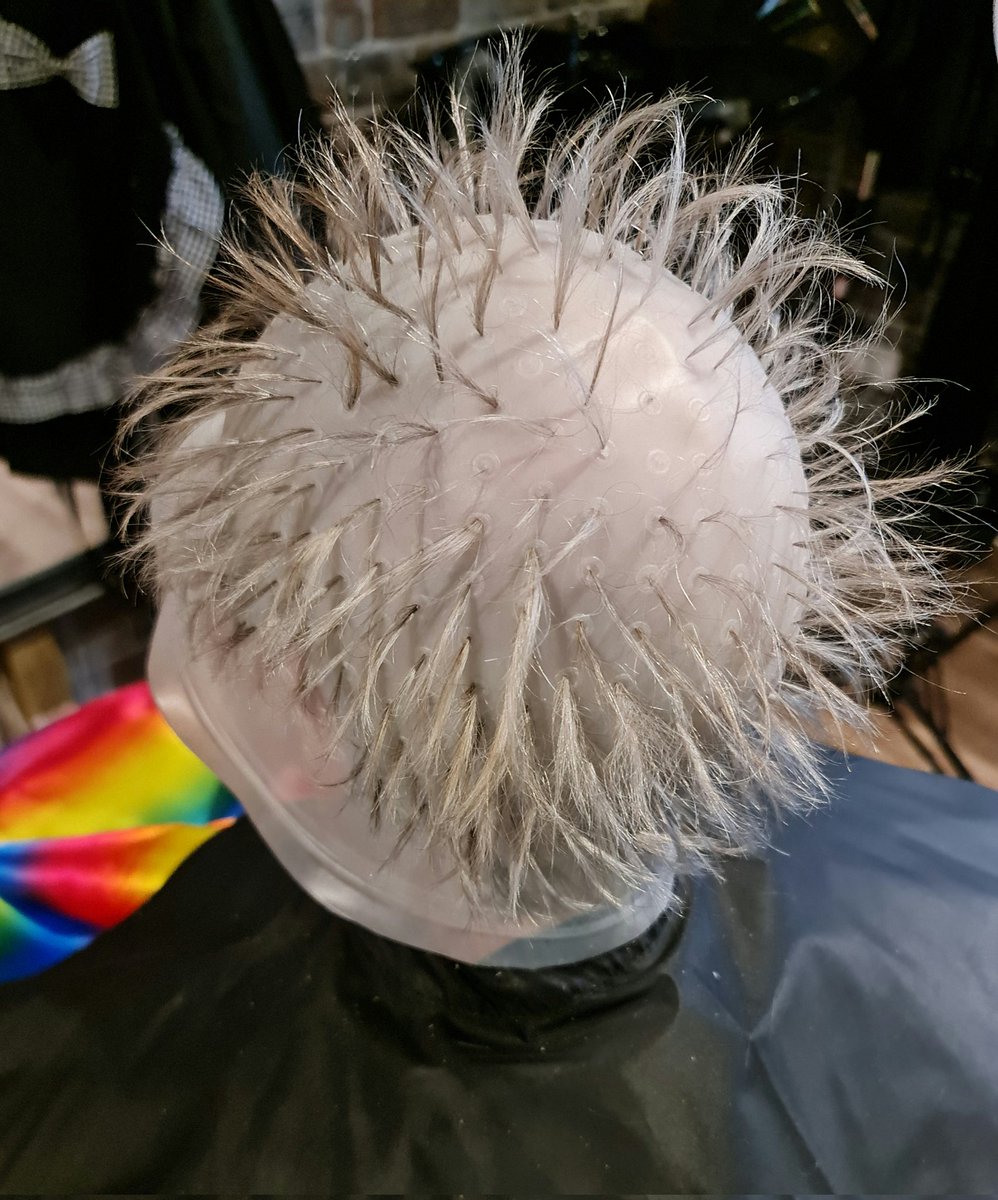 UniqueMl20's tweet photo. #Caphighlights are #oldschool but sat under there cuffed to a barbers chair puts you in the #sissyzone #lucythebarberette #lucysfetishcloset #mistresslucy
Please π Follow and spread the word π π https://t.co/hw9Ooeypsa