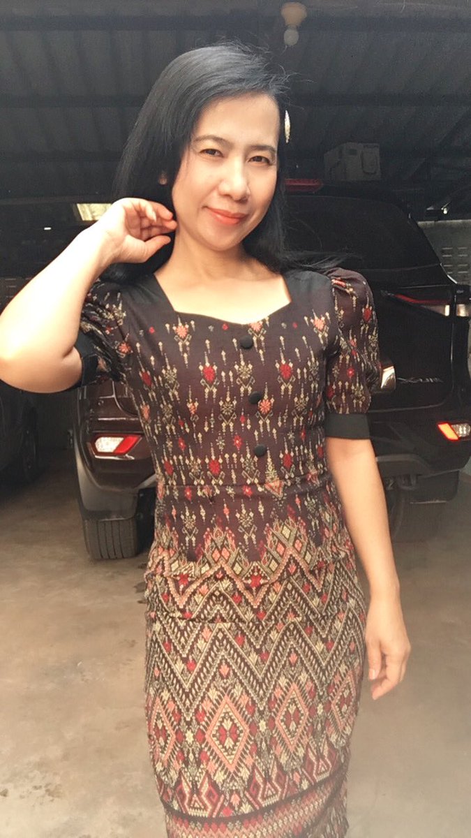 patza29's tweet photo. มอร์นิ่งเช้านี้จ้า 🧡🧡🧡🧡🧡        #ผ้าไทย #ผ้าถุง #ผ้าซิ่น #นุ่งซิ่น #รักษ์ไทย #ชุดไทย https://t.co/Zd6R0OwPnk