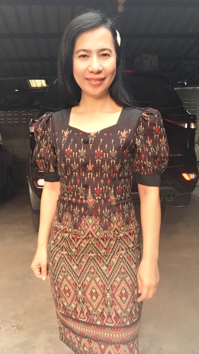 patza29's tweet photo. มอร์นิ่งเช้านี้จ้า 🧡🧡🧡🧡🧡        #ผ้าไทย #ผ้าถุง #ผ้าซิ่น #นุ่งซิ่น #รักษ์ไทย #ชุดไทย https://t.co/Zd6R0OwPnk