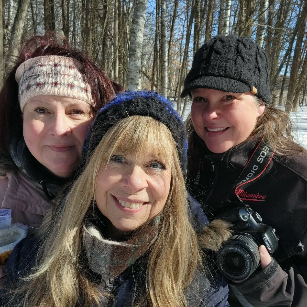 SquatchHers's tweet photo. SquatchHERS in the field this past weekend👣👣👣 https://t.co/uTuHPjWv0h