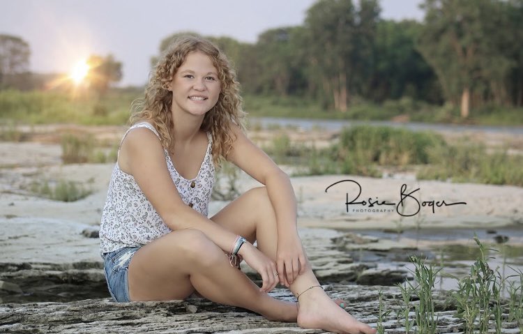 evgnhs's tweet image. Meet Brianna Sintobin!
Enjoys NHS-Able to show how much she cares about her school &amp;amp; community through service
Favorite service-Pumpkin Rolls &amp;amp; helping at the Elementary
Favorite class-Personal Finance
EXC-Volleyball &amp;amp; track
Future plans-Go to college to be an Elementary teacher